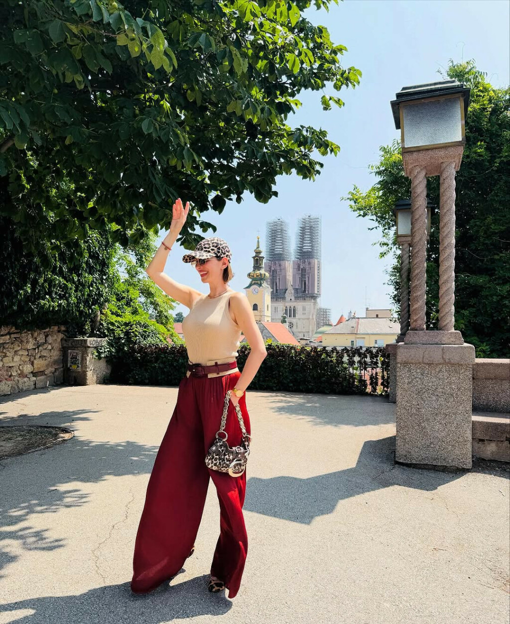 Bojana Gregorić Vejzović u kombinaciji s leopard uzorkom