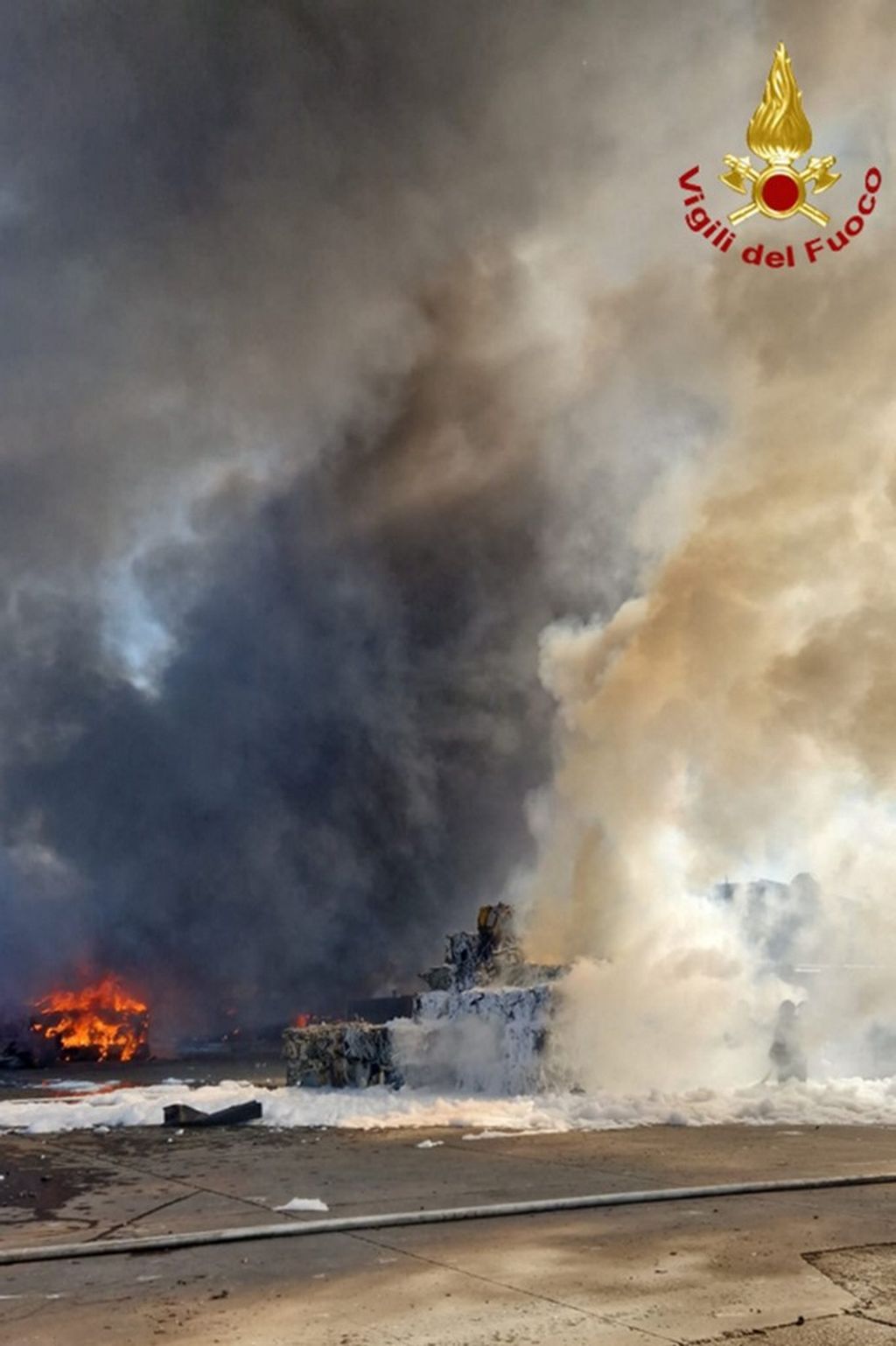 Snažna eksplozija potresla Rim - 6