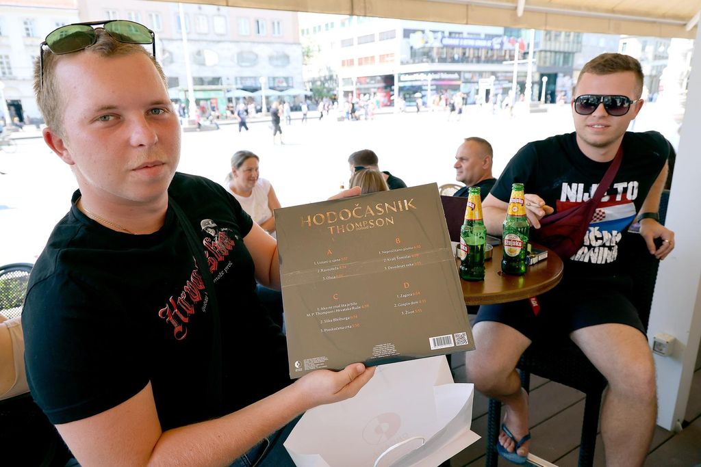 Prvi fanovi stigli u Zagreb za Thompsonov koncert - 1