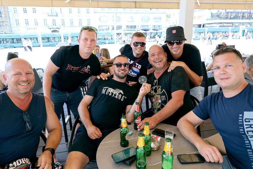 Prvi fanovi stigli u Zagreb za Thompsonov koncert - 5
