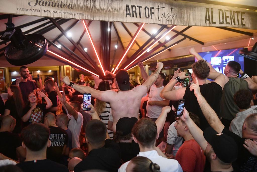 Atmosfera u Zagrebu uoči Thompsonovog koncerta