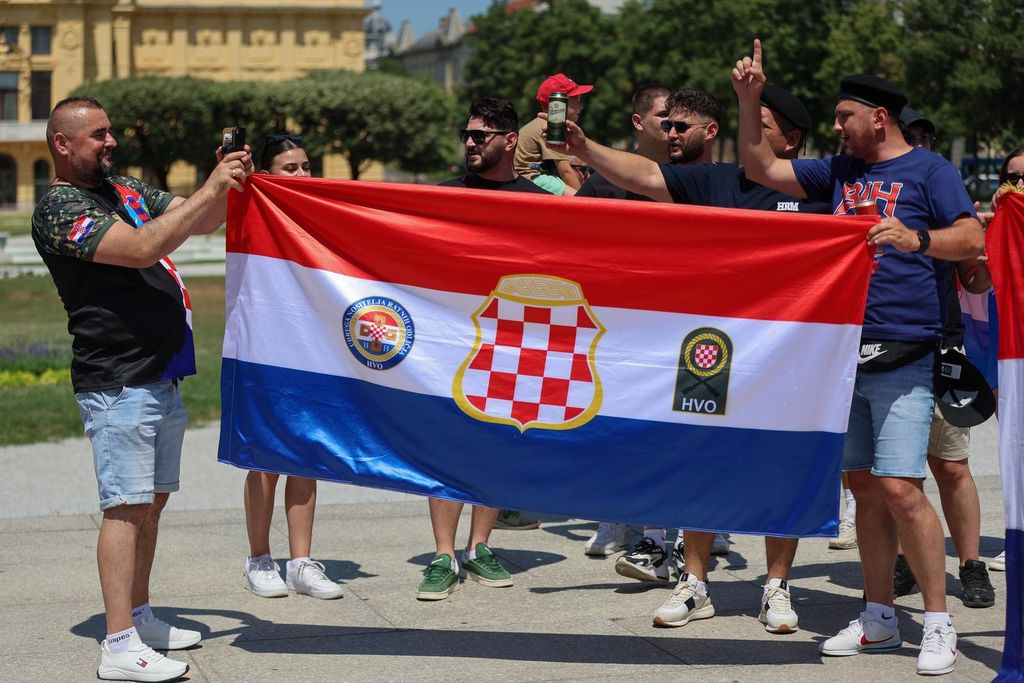 Okupljanje Thompsonovih fanova na Trgu kralja Tomislava