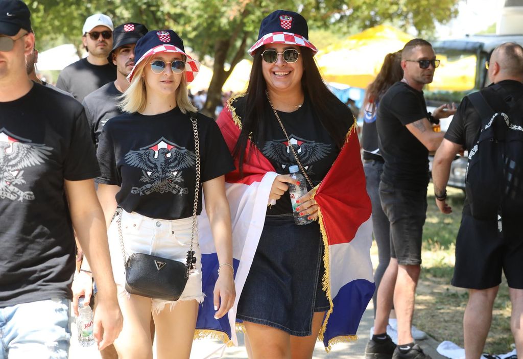 Thompsonovi fanovi idu prema Hipodromu