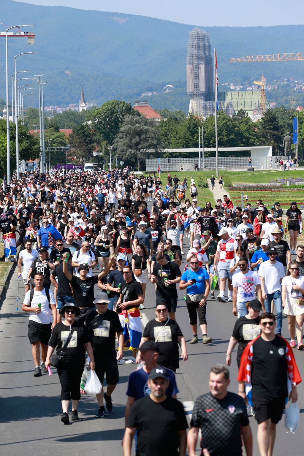 Policija na Thompsonovu koncertu