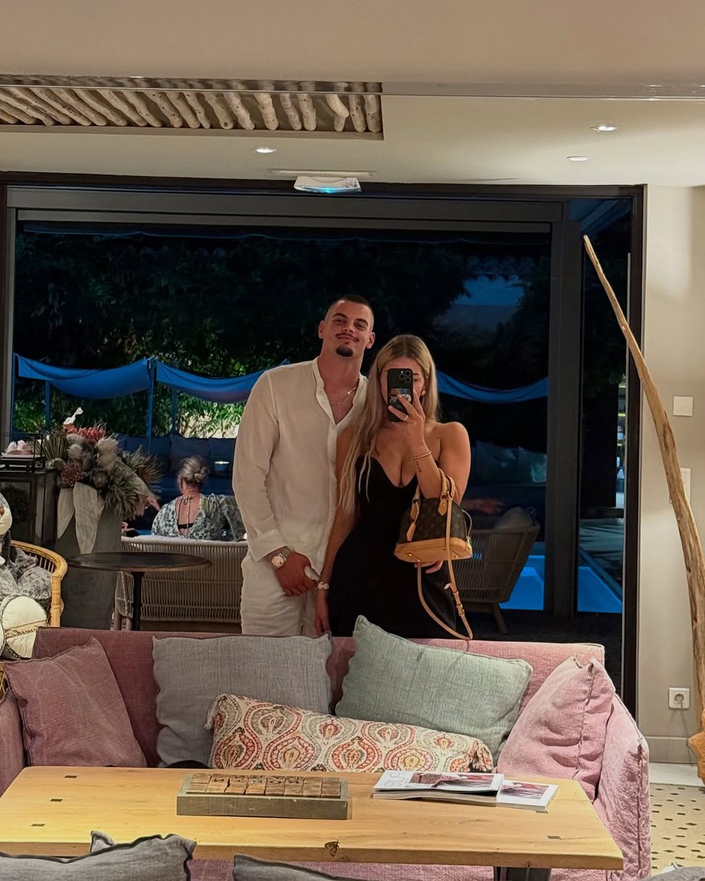 Adrian Petričević s novom djevojkom - 1