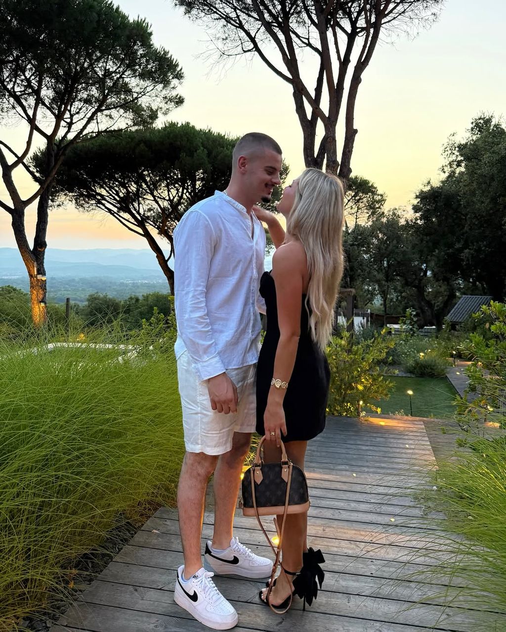 Adrian Petričević s novom djevojkom - 3