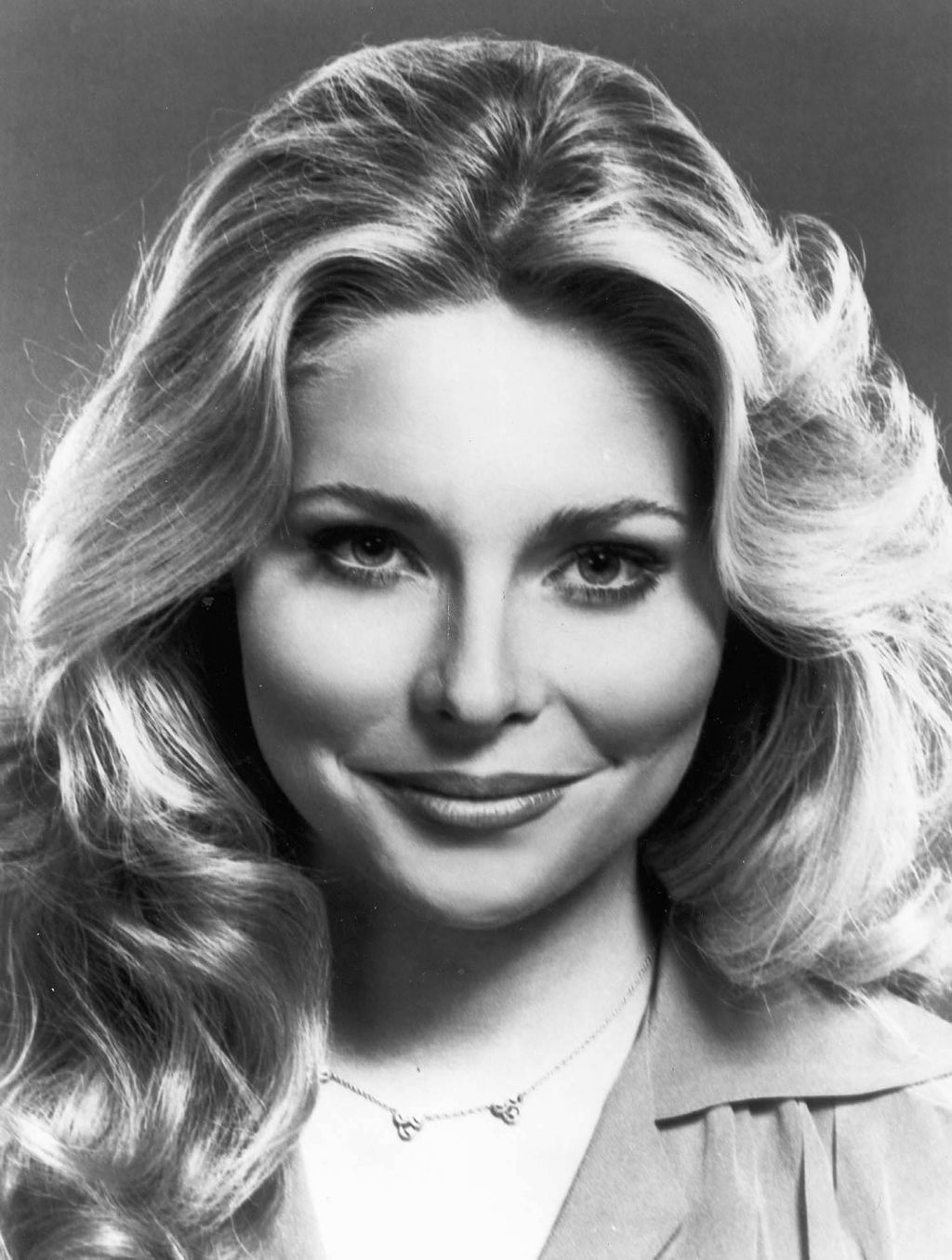 Priscilla Barnes - 16