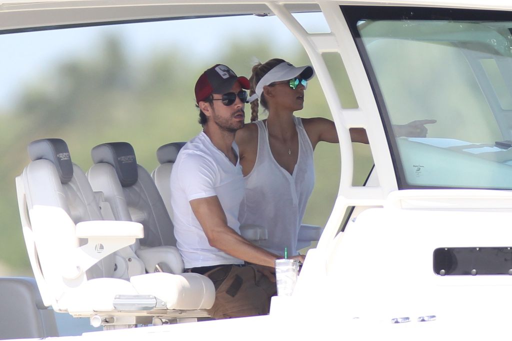 Ana Kurnjikova i Enrique Iglesias - 6