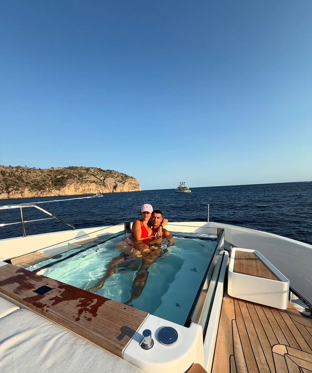 Georgina Rodriguez - 8