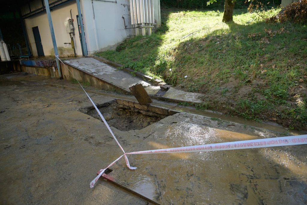 Poplava u dvorištu bolnice u Rockfellerovoj ulici