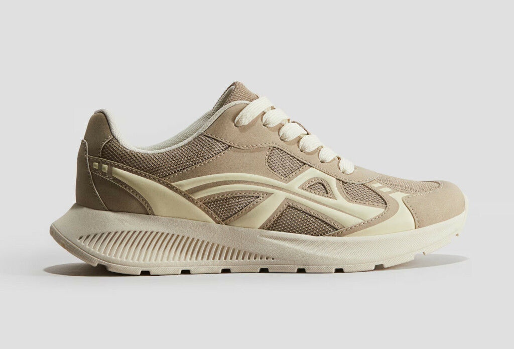 H&M, snižena cijena 13,99 eura (cijena prije sniženja 34,99 eura)