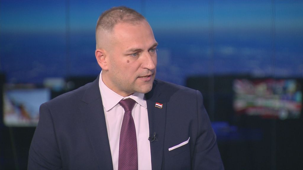 David Vlajčić i voditelji Dnevnika Nove TV