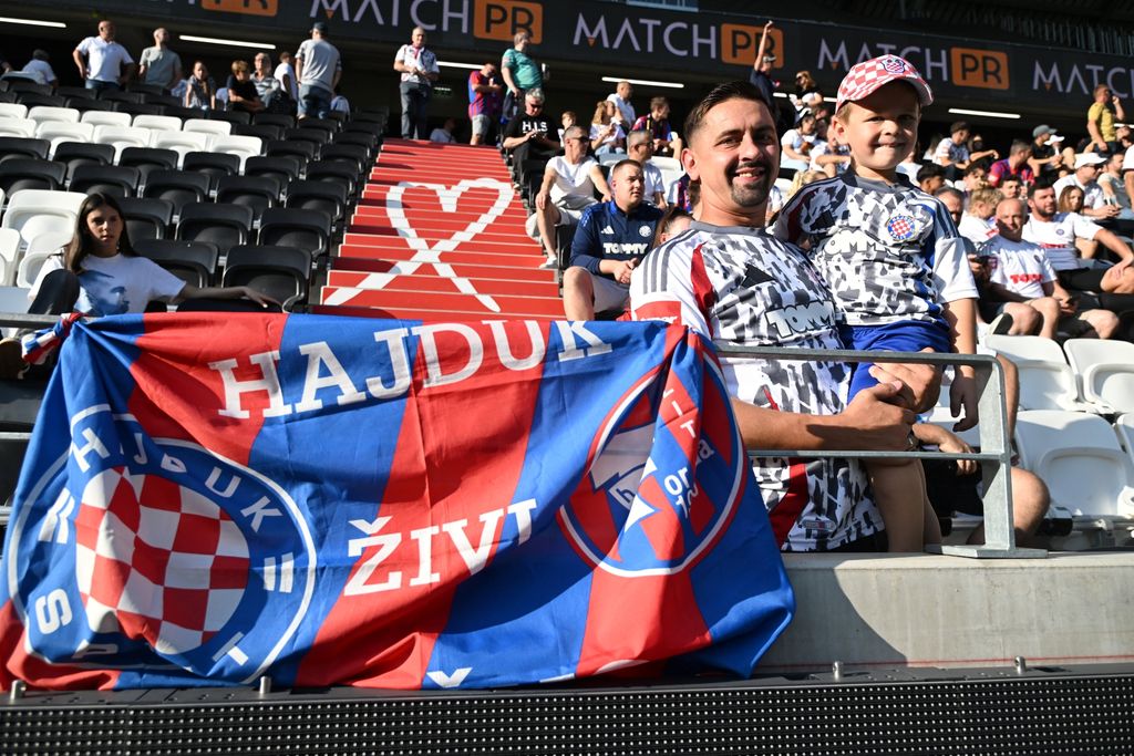 Navijači Hajduka u Linzu