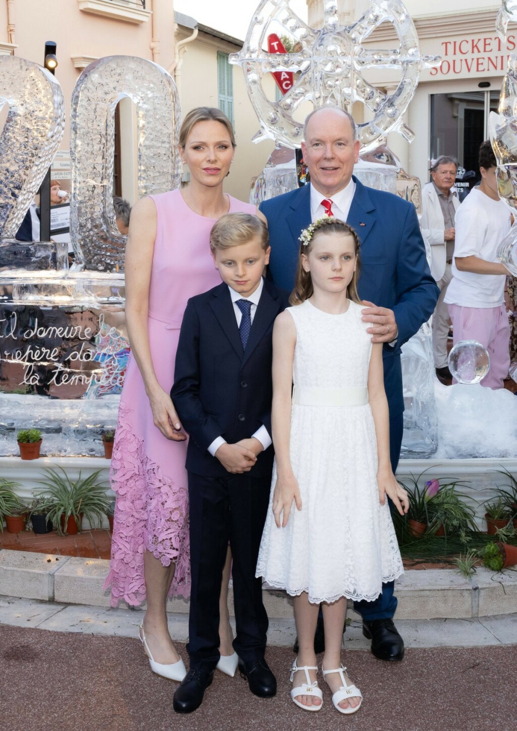 Princeza Charlene u ružičastoj haljini