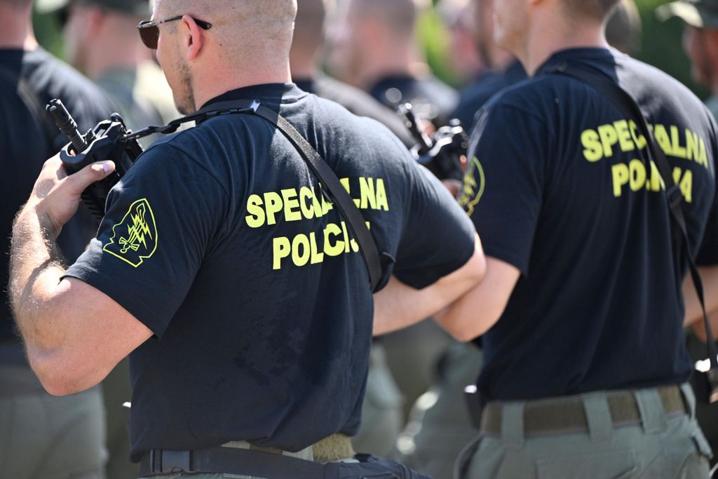 Uvježbavanje pješačkih postroja Hrvatske vojske za vojni mimohod