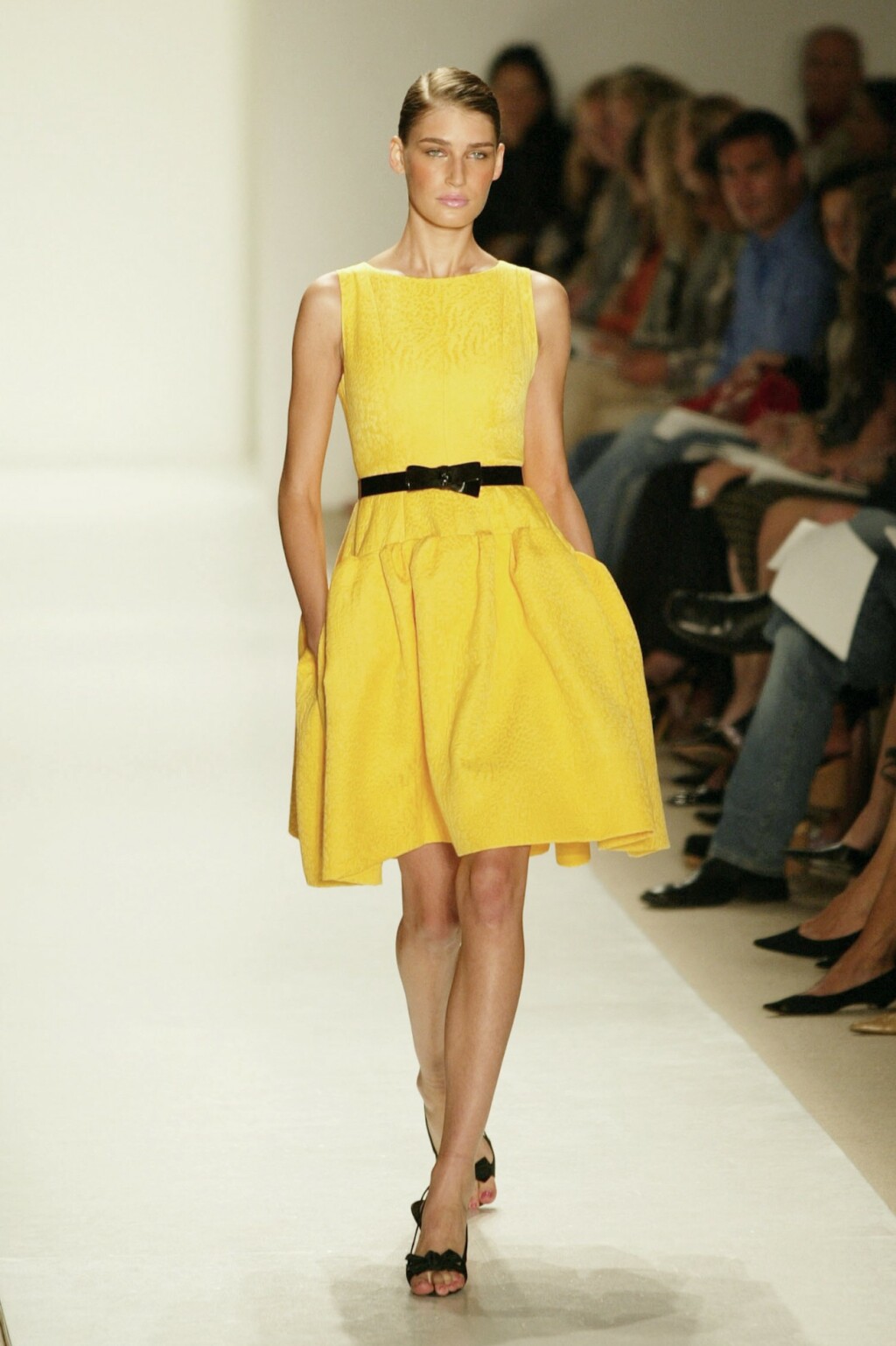 Oscar de la Renta, prêt-à-porter, proljeće/ljeto 2004. - 5