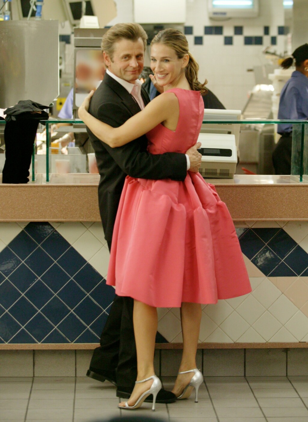 Carrie Bradshaw u kultnoj haljini Oscara de la Rente