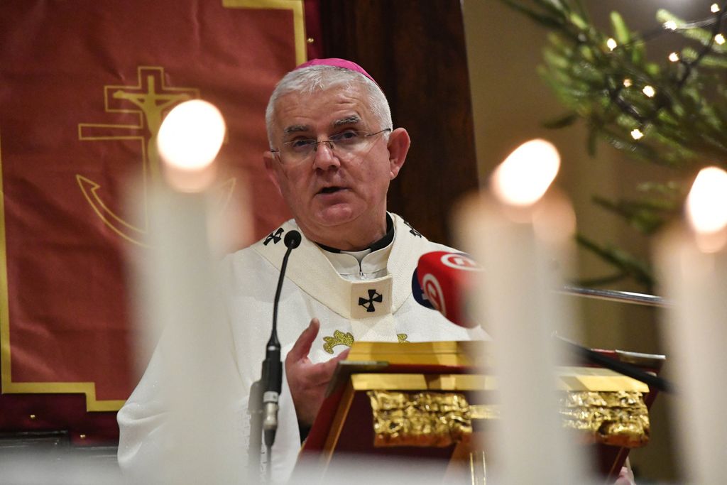 Nadbiskup Mate Uzinić - 3