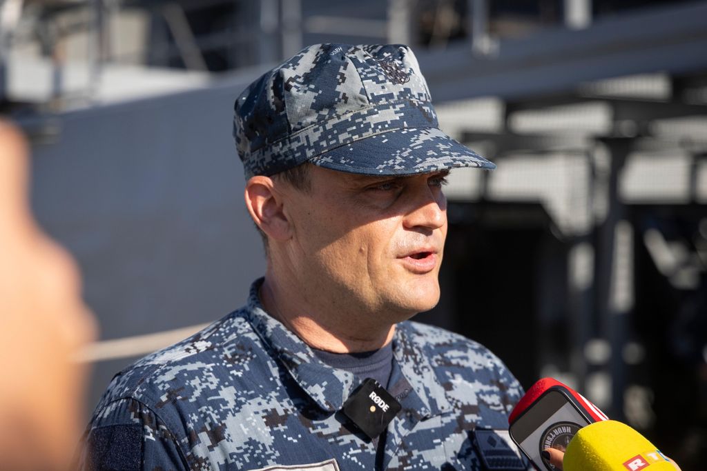 Uvježbavanje brodova Hrvatske ratne mornarice za mimoplov - 5