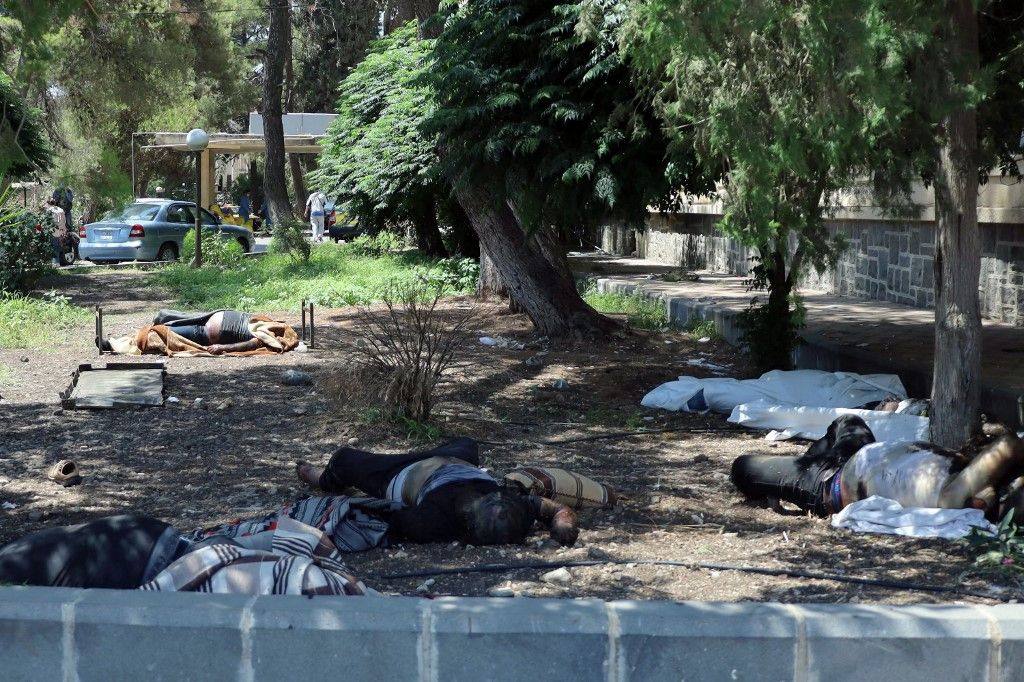 Dvorište bolnice nakon pokolja nad Druzima - 5