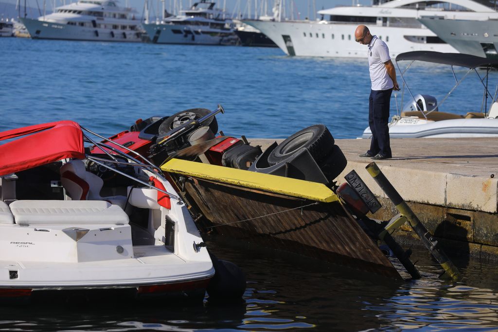 Kamion u Splitu upao u more prilikom spuštanja brodice - 1