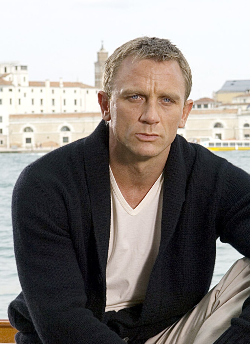 Daniel Craig