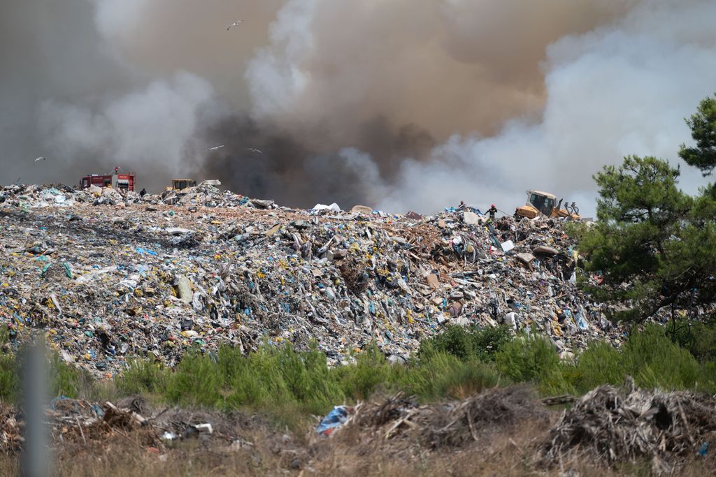 Požar deponija u Zadru - 1
