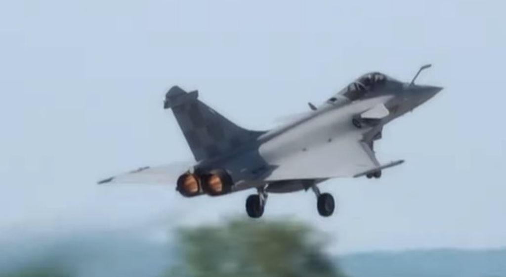 MORH objavio kako se piloti pripremaju za veliki mimohod - 1