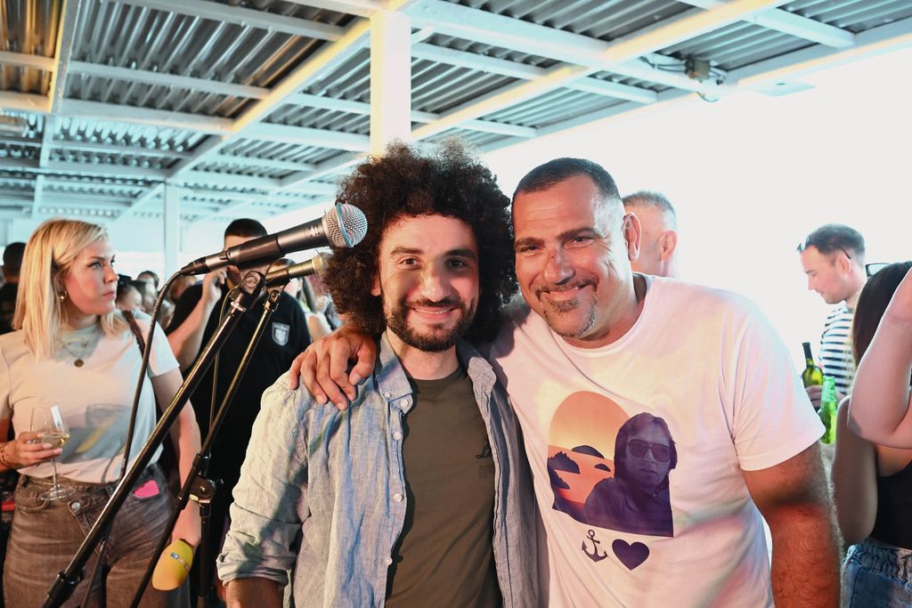 Trajekt ususret manifestaciji