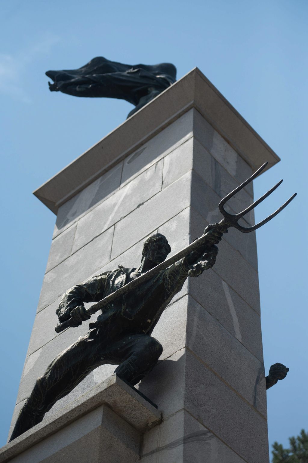 Spomenik ustanku u Srbu