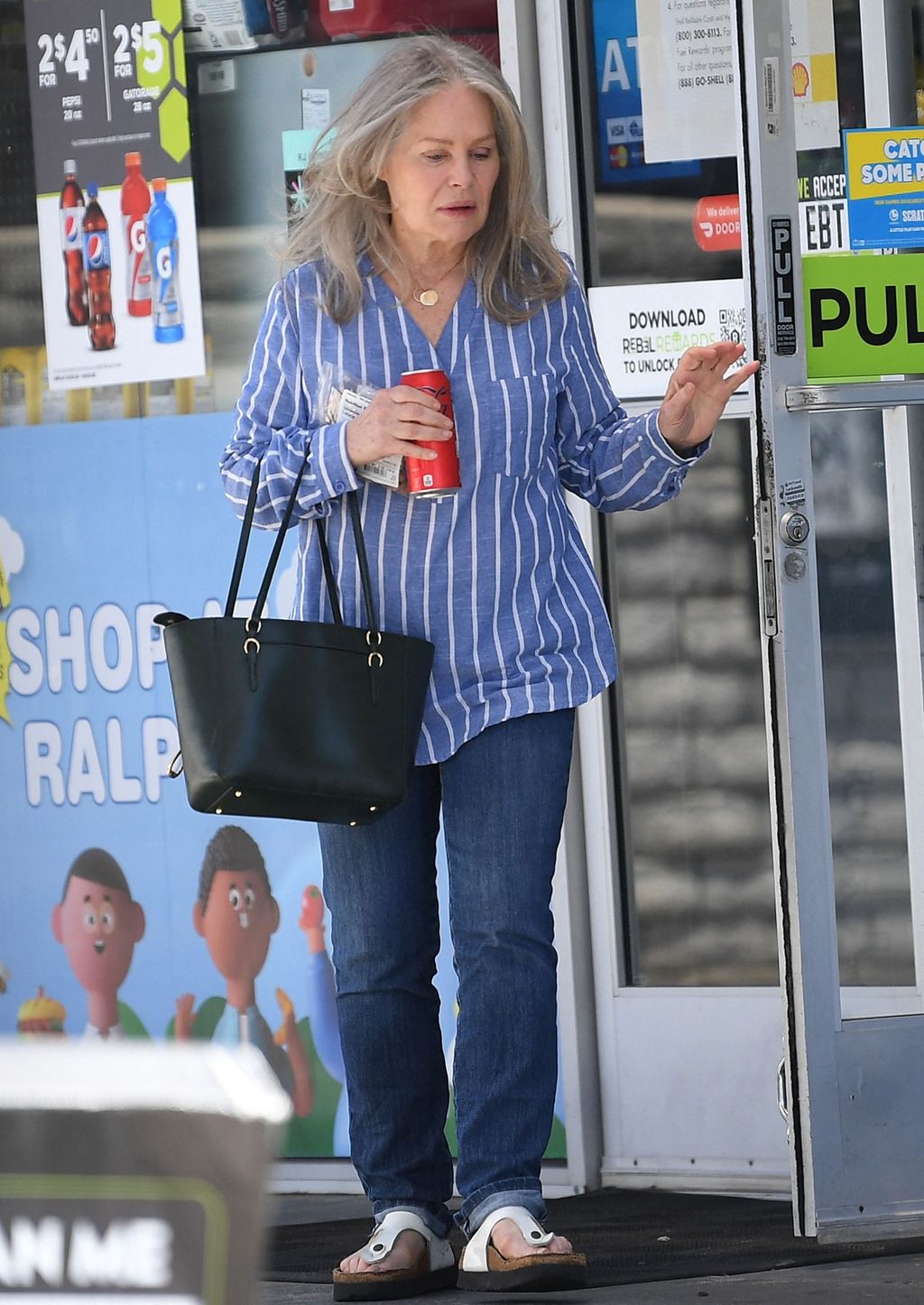 Beverly D'Angelo - 13