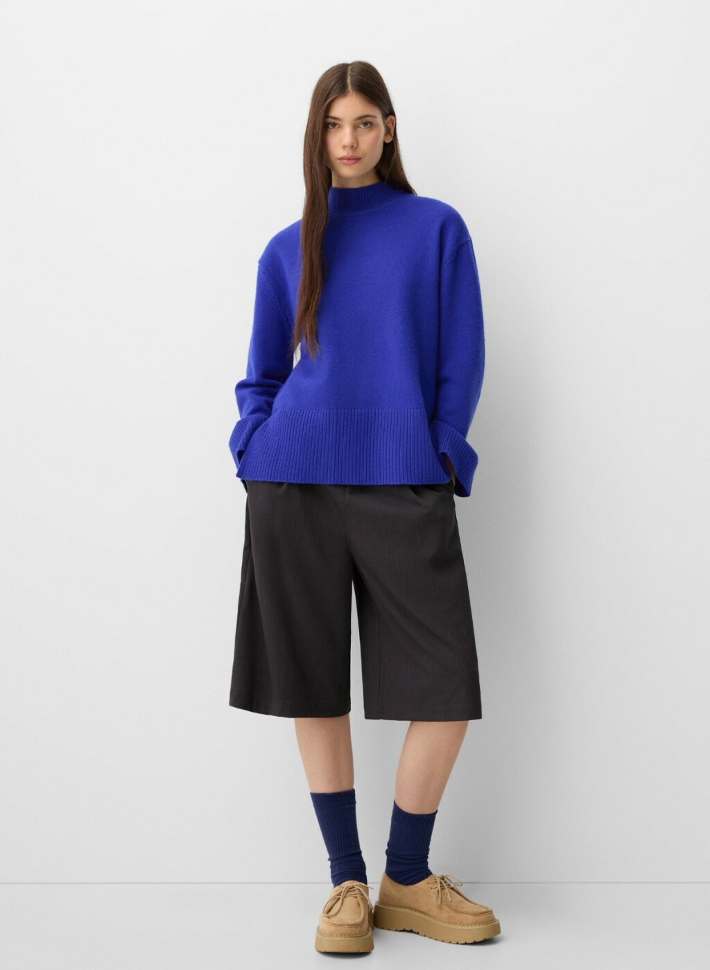 Bershka dolčevita, snižena s 25,99 na 5,99 eura