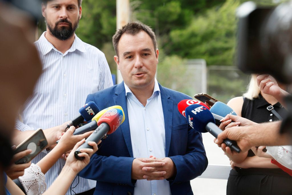 Splićani prosvjeduju zbog broda punog azbesta u Brodosplitu - 1