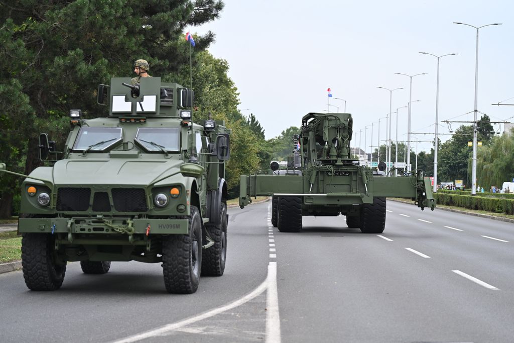 Generalna proba za vojni mimohod - 13