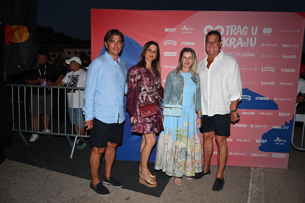 Trag u beskraju 2025. - 1