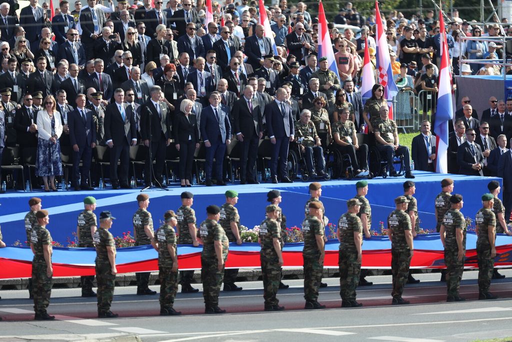 Najspektakularnije fotografije s mimohoda - 49