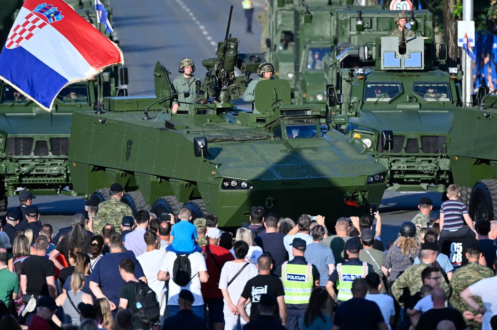 Najspektakularnije fotografije s mimohoda - 49