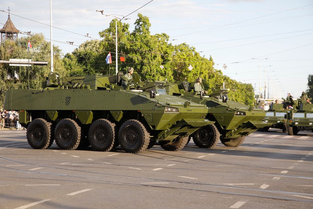 Najspektakularnije fotografije s mimohoda - 49