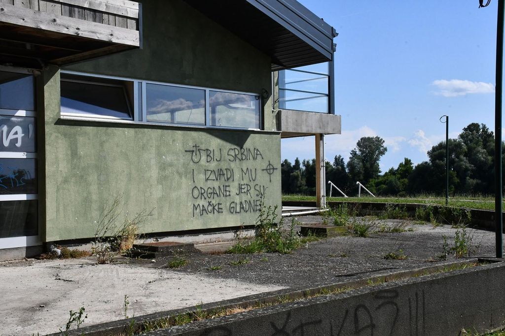 Grafit u Slavonskom Brodu