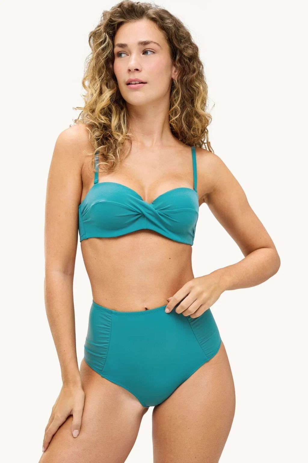 C&A kupaći kostim 23,98 eura (prije 28,98 eura)