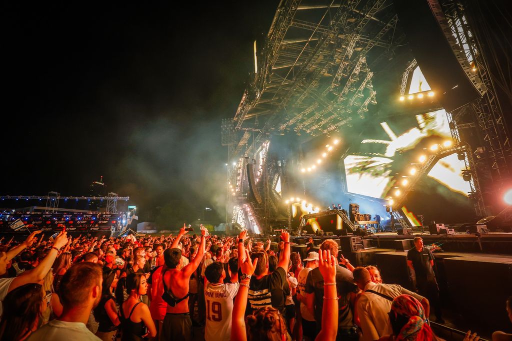 Ultra Europe Split - 7