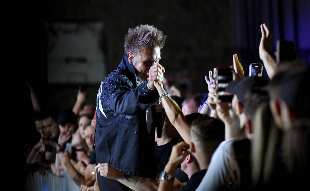 Papa Roach - 1