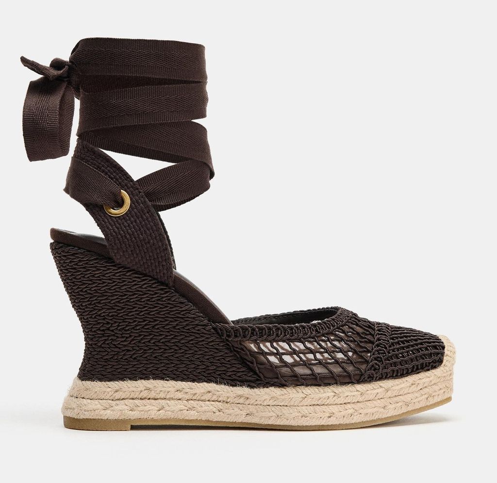 Zara sandale, 29,95 eura (prije 49,99 eura)