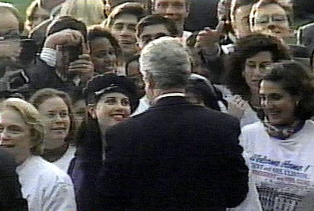 Monica Lewinsky - 6