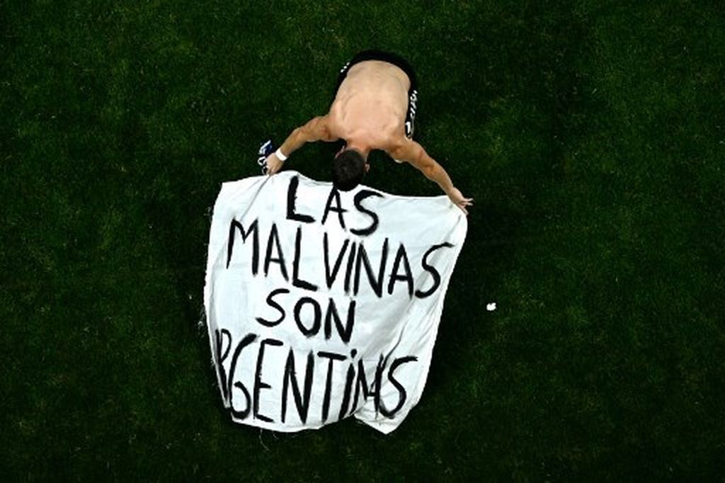 Argentinci sa spornim transparentom - 1