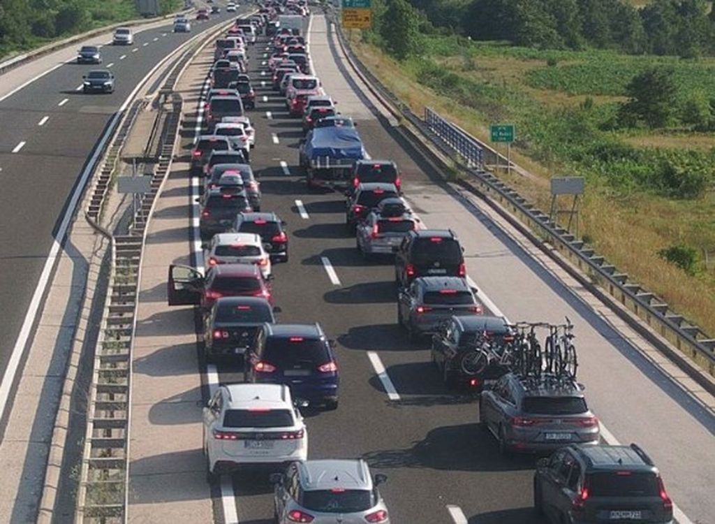 Pojačan promet na autocestama - 3