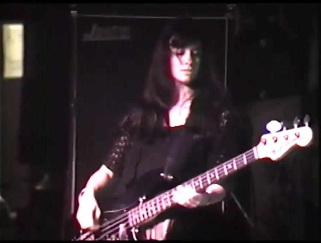 Kristen Pfaff - 4