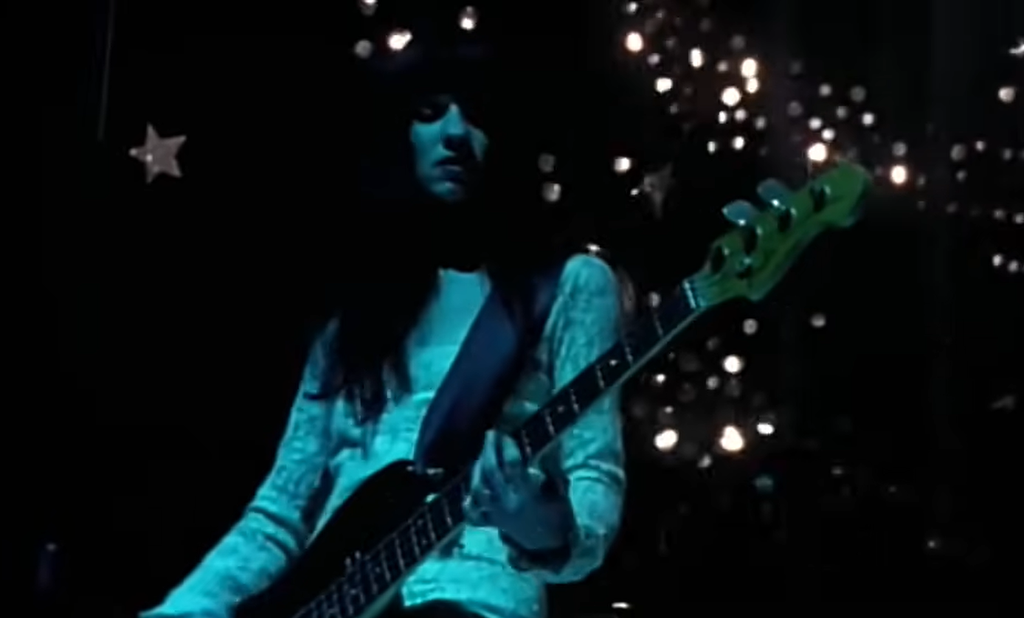 Kristen Pfaff - 5