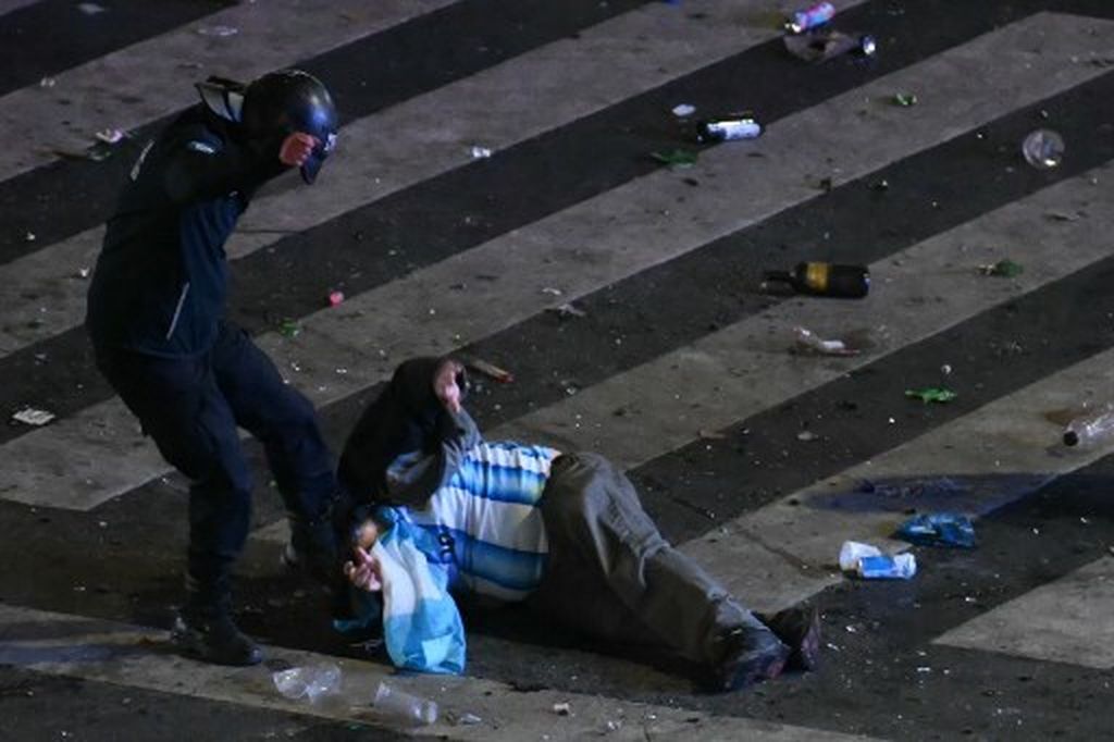 U neredima u Argentini uhićeno 15 osoba - 3