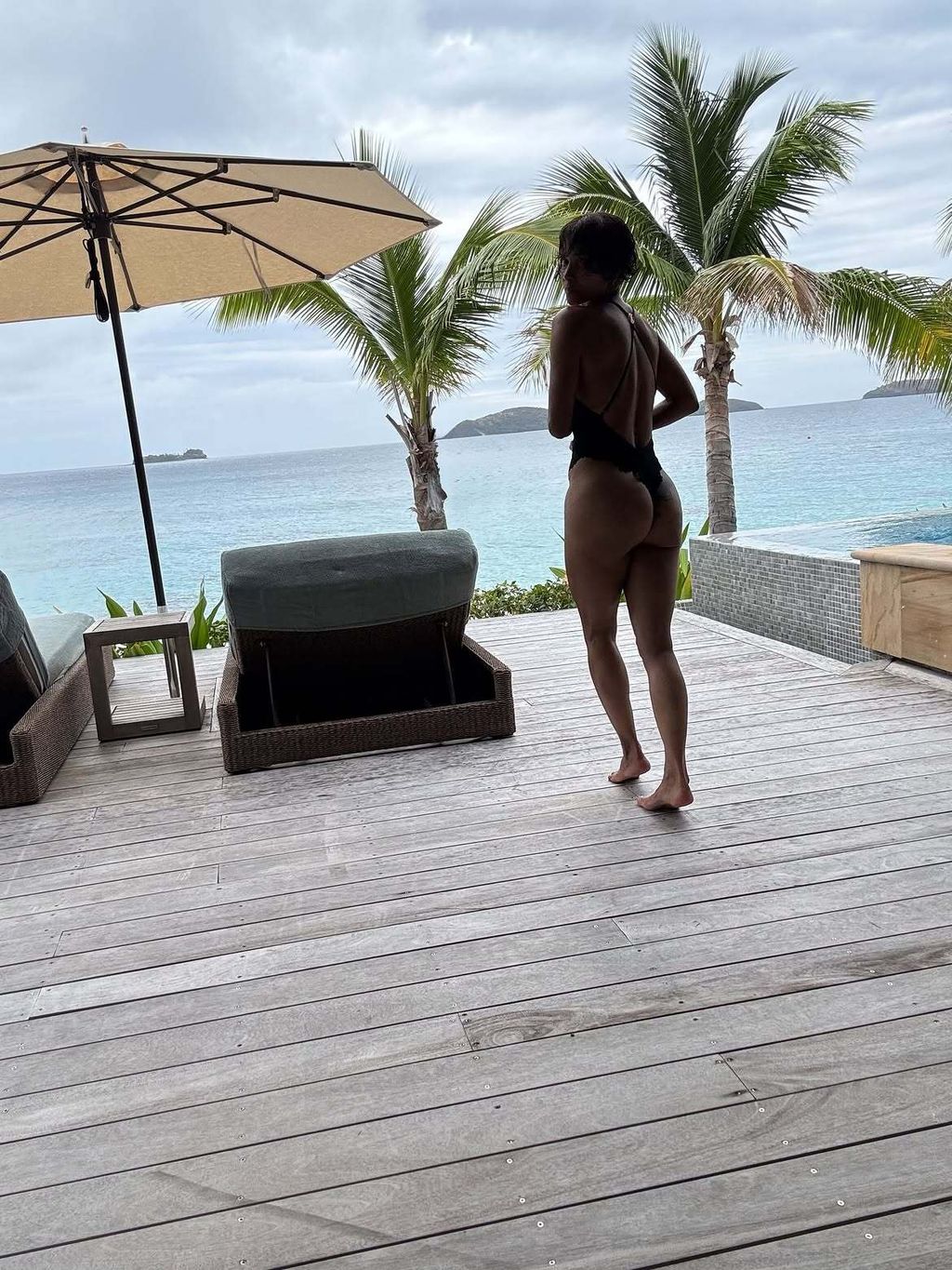 Halle Berry - 4
